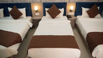 Schreibtisch, kostenloses WLAN, Bettwäsche