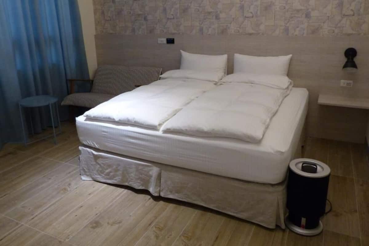Elite Double Room | 1 bedroom, blackout curtains, soundproofing, rollaway beds