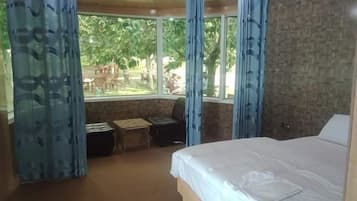 Deluxe Apartment | 2 bedrooms, rollaway beds