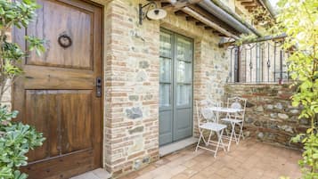 Classic Room | Terrace/patio