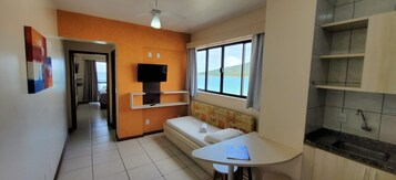 Apartamento superior | 1 quarto, escrivaninha, cortinas blackout, ferros/tábuas de passar roupa