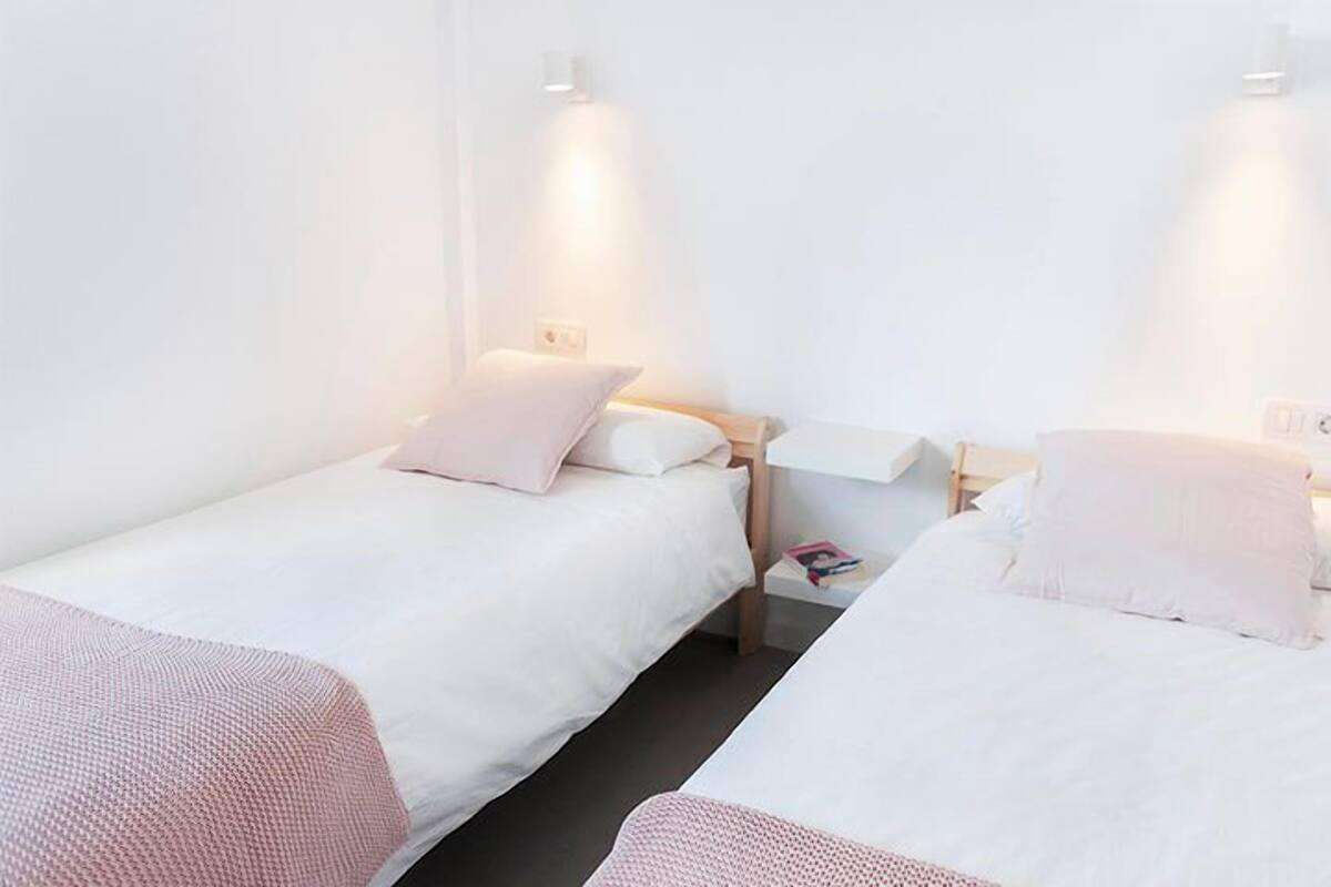 Wifi gratis y ropa de cama