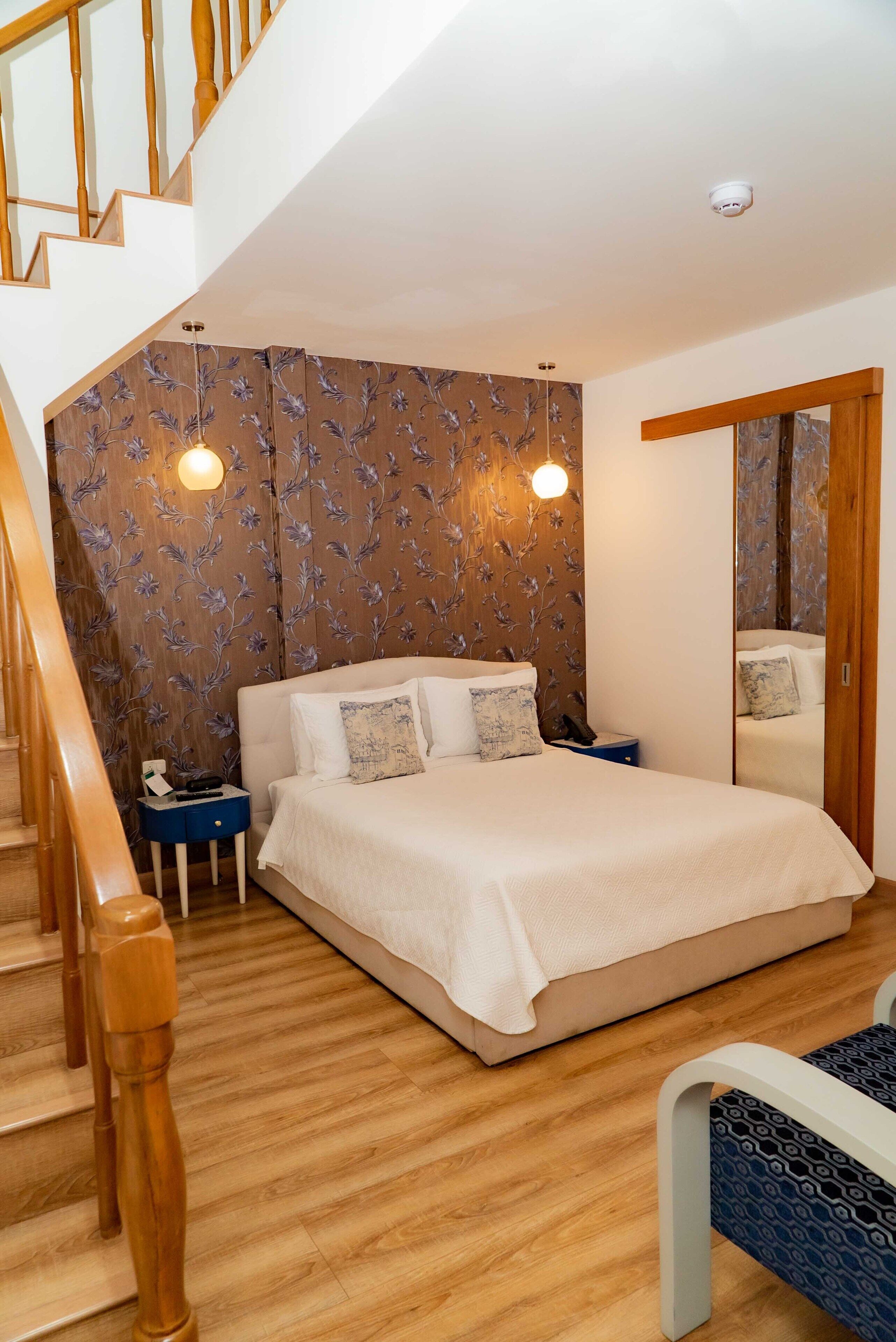 family room, garden view | view from room