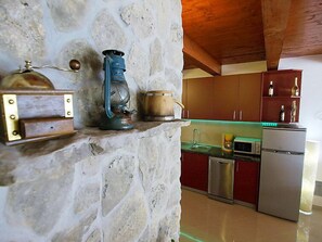 Frigorifero, microonde, forno, lavastoviglie