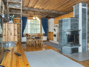 Jääkaappi, mikroaaltouuni, astianpesukone