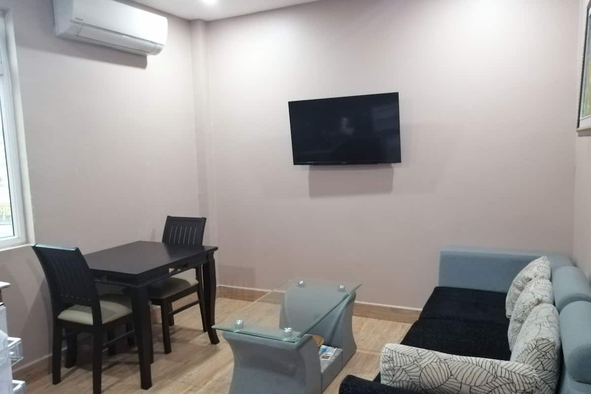 Kamar Mewah | Ruang keluarga | Smart TV