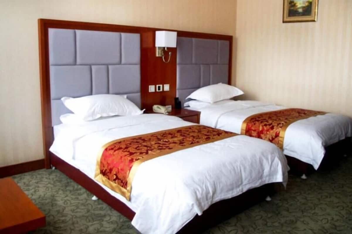 Kamar Double Standar | Meja kerja dan Wi-Fi gratis