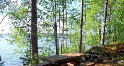 Harakanpesä by Interhome