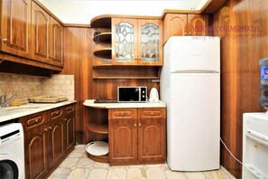 Family dining - Sea-view apartment in BakırKoy-Istanbul (Istanbul)