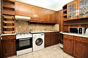 Family dining - Sea-view apartment in BakırKoy-Istanbul (Istanbul)