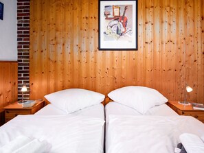 1 camera, accesso a Internet gratuito