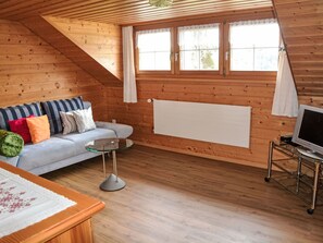 TV, fireplace - Panoramablick by Interhome (Schlatt - Haslen)