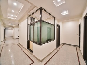 Hallway - Ardency Inn by Park Tree Udaipur (Udaipur)