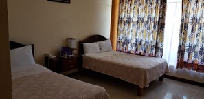 Desk, blackout curtains, iron/ironing board, free WiFi - Hotel Cencalli (Tecomatlán)