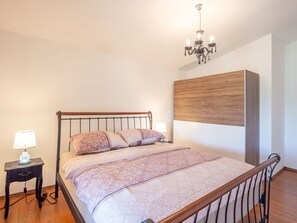 2 bedrooms, Internet