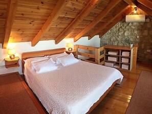 2 bedrooms, internet