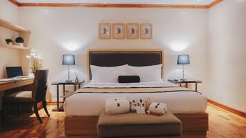 2 bedrooms, Egyptian cotton sheets, premium bedding, memory foam beds