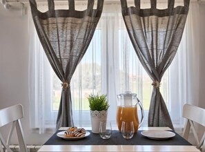 تناول الطعام