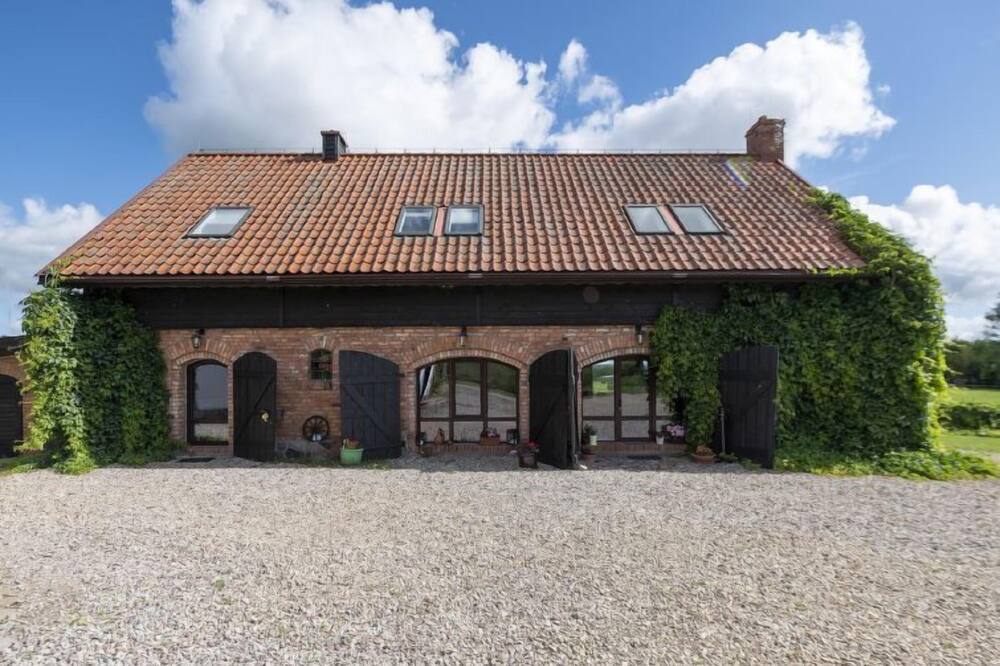 Willa The Barn by Interhome
