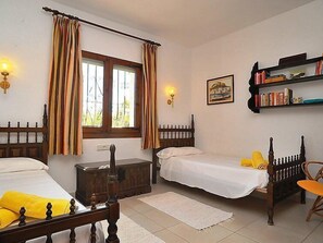 2 bedrooms, free internet