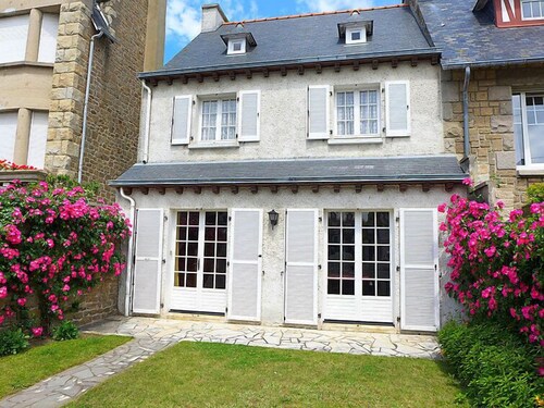 Pasteur by Interhome