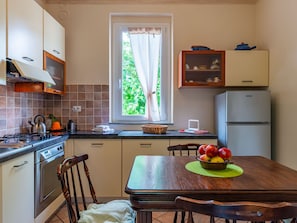 Fridge, oven, dishwasher, highchair - Atelier by Interhome (Invorio)