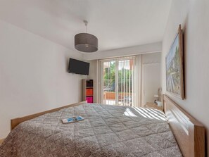 2 habitaciones, tabla de planchar con plancha y internet gratis 