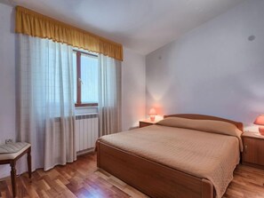 3 bedrooms, Internet