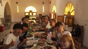 Daily continental breakfast (EUR 2 per person)