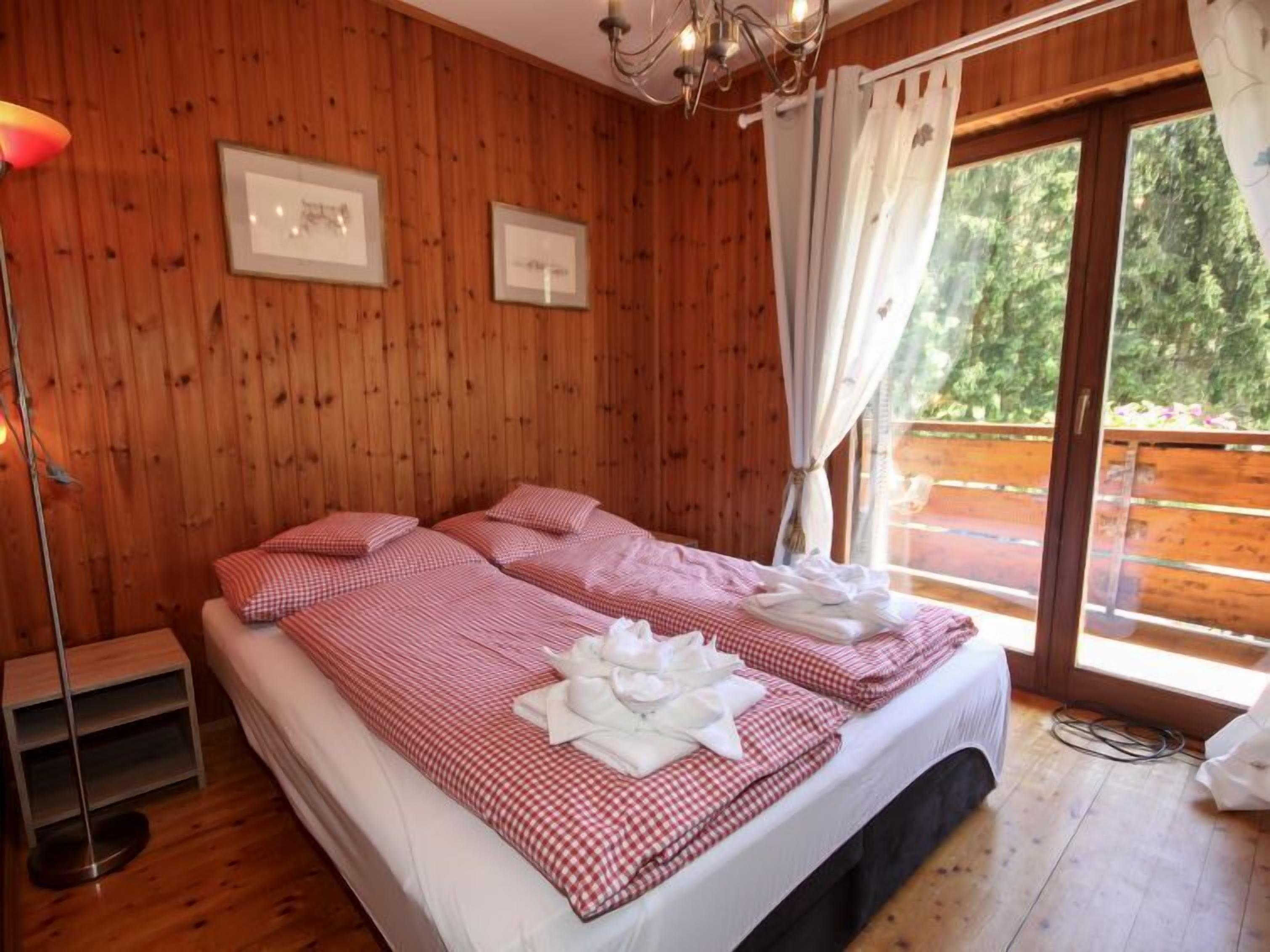 2 dormitorios, tabla de planchar con plancha, Internet gratis