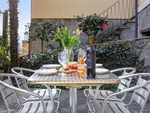 Outdoor dining - Vacation home Dumont by Interhome (Manno)