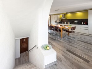 Fridge, microwave, oven, dishwasher - Vacation home Dumont by Interhome (Manno)