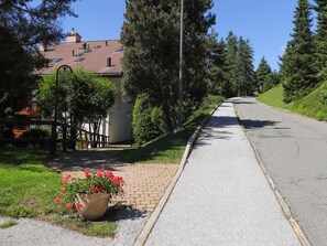 Enceinte de lâhĂ©bergement