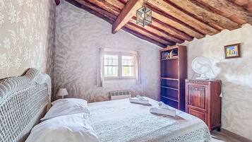 2 chambres, fer et planche Ă repasser, accĂšs Internet