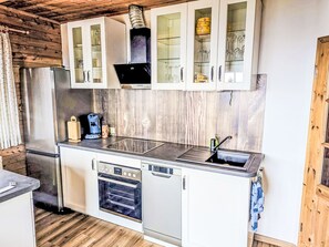 Fridge, microwave, oven, cookware/dishes/utensils