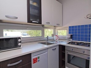 Réfrigérateur, micro-ondes, four, lave-vaisselle