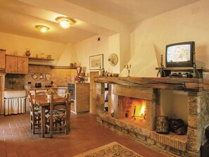 Réfrigérateur, four, lave-vaisselle