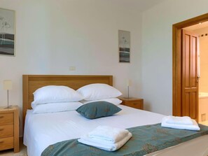 4 bedrooms, WiFi