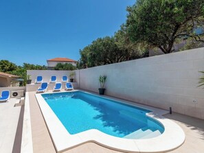 A heated pool - Apartment Mornar by Interhome (Trogir/Arbanija)
