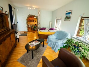1 bedroom, Internet