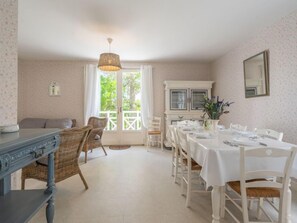 Dining - Domaine des Fées by Interhome (Vaux Sur Mer)