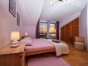 5 chambres, fer et planche à repasser, Wi-Fi