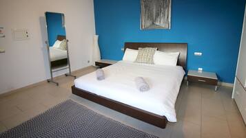 7 quartos, ferros/tábuas de passar roupa, Wi-Fi de cortesia