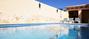 Villa Roberto Ibiza - SeitsemÀn makuuhuoneen villa, vuodepaikkoja 15