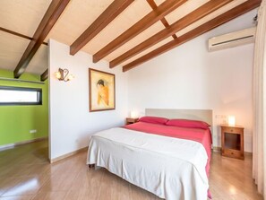 3 chambres, accès à Internet