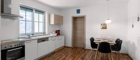 Fridge, oven, dishwasher, highchair