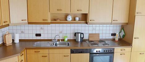 Fridge, oven, dishwasher, toaster