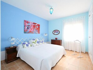 4 Schlafzimmer, Bügeleisen/Bügelbrett, Internetzugang