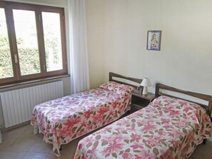 3 chambres, accès à Internet (gratuit)