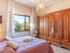 3 chambres, accès à Internet (gratuit)